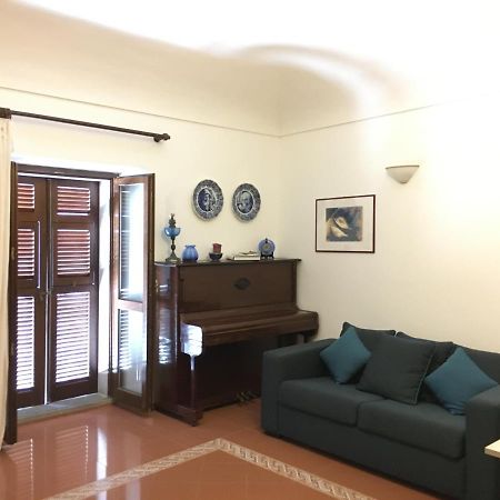 Bed and Breakfast L'Appogghju Castelsardo Esterno foto