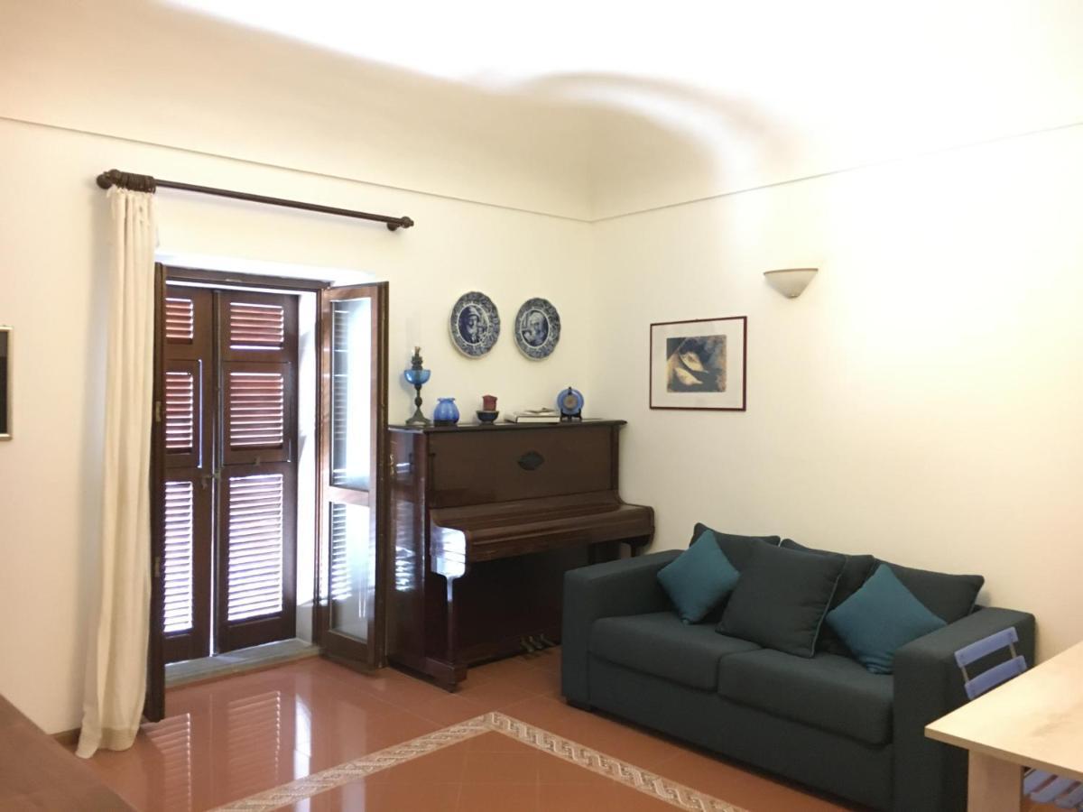 Bed and Breakfast L'Appogghju Castelsardo Esterno foto