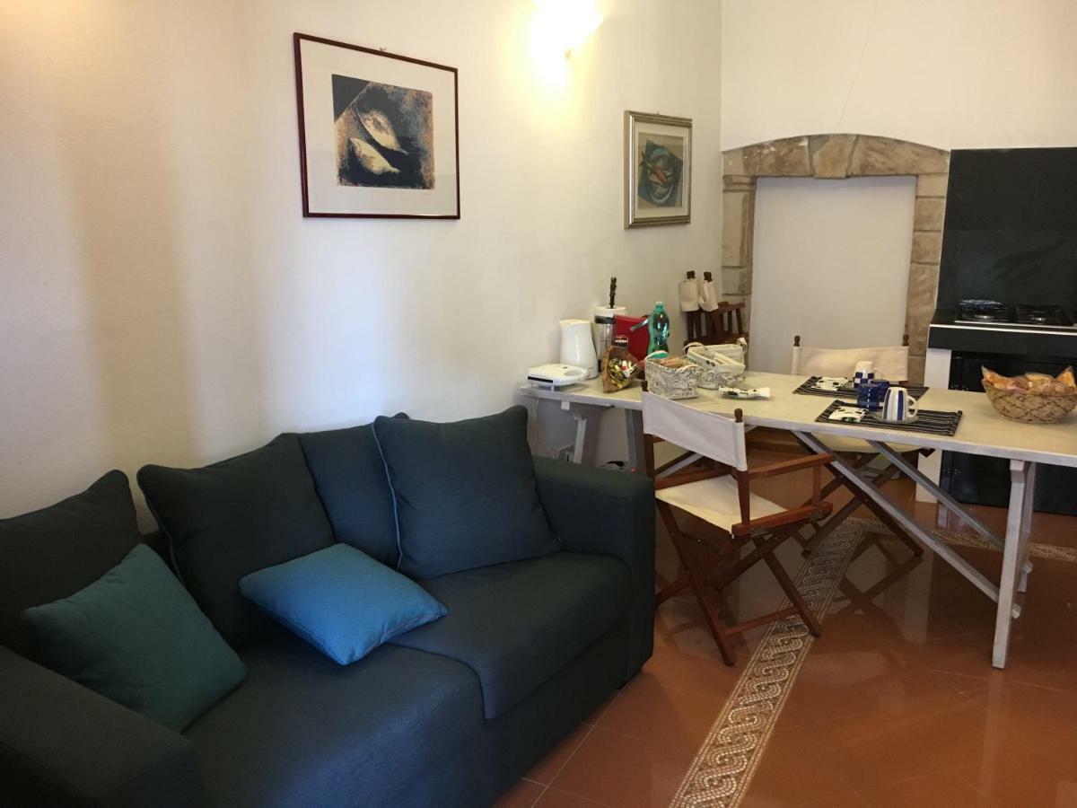 Bed and Breakfast L'Appogghju Castelsardo Esterno foto