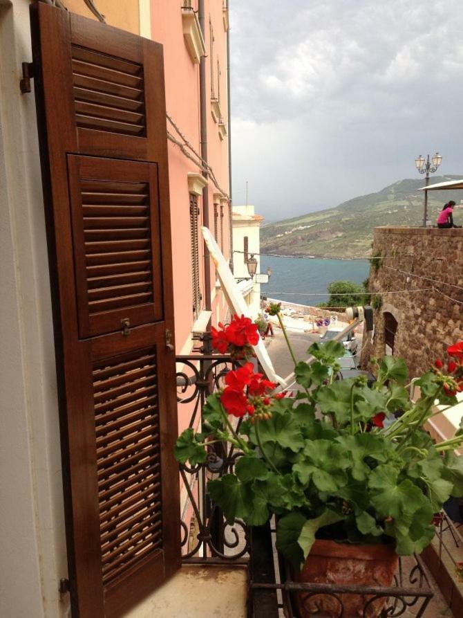 Bed and Breakfast L'Appogghju Castelsardo Esterno foto